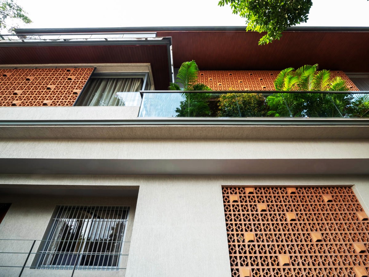 Exterior view of The Urban Lantern by Manthan Architects