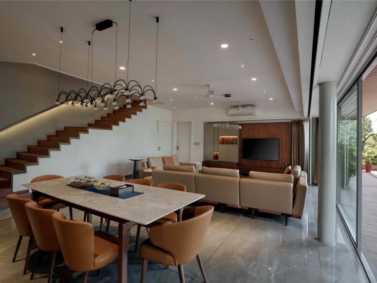 Dining and Living of The Urban Lantern by Manthan Architects