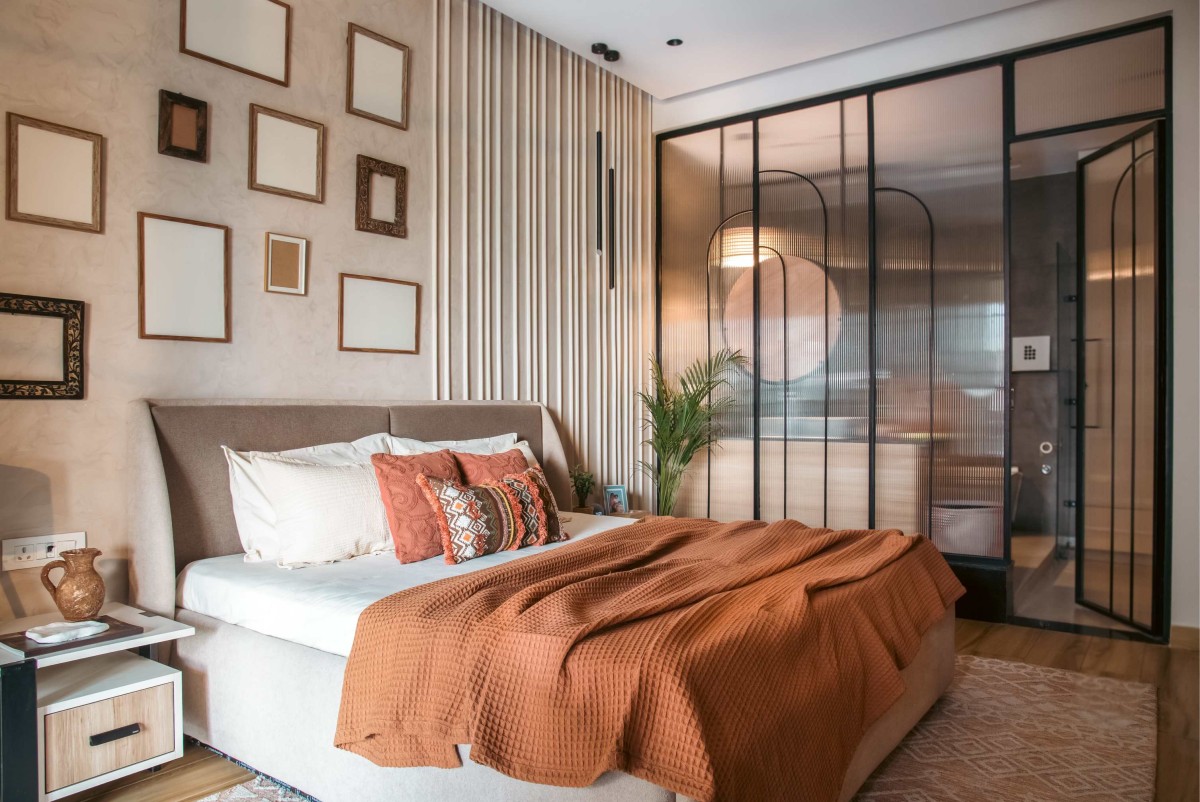 Bedroom of The Tan Door House by House of Quimera