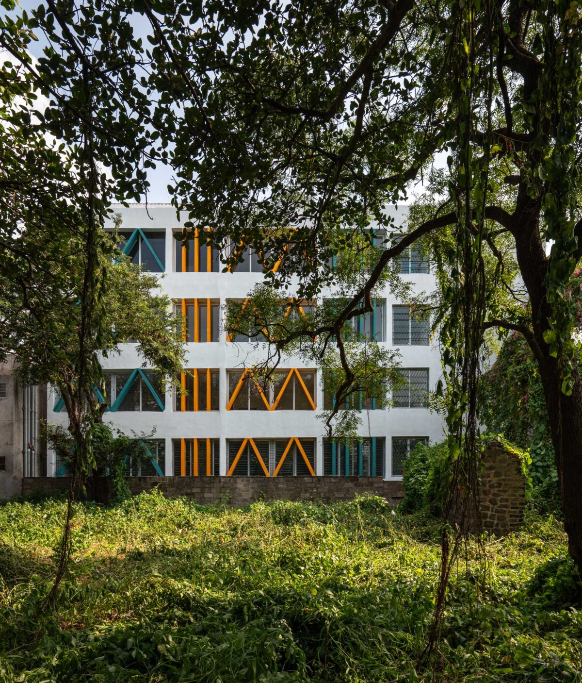 Exterior of KLE Sanskruti Pre-Primary School by Shreyas Patil Architects