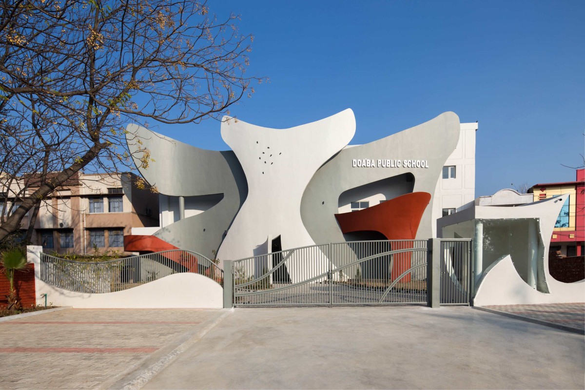 Exterior view of Doaba Public School by Studio Ardete