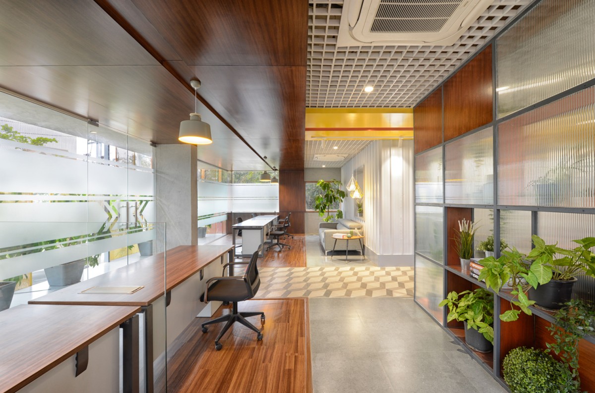 Open work space of MGB Headquaters by Spacefiction Studio