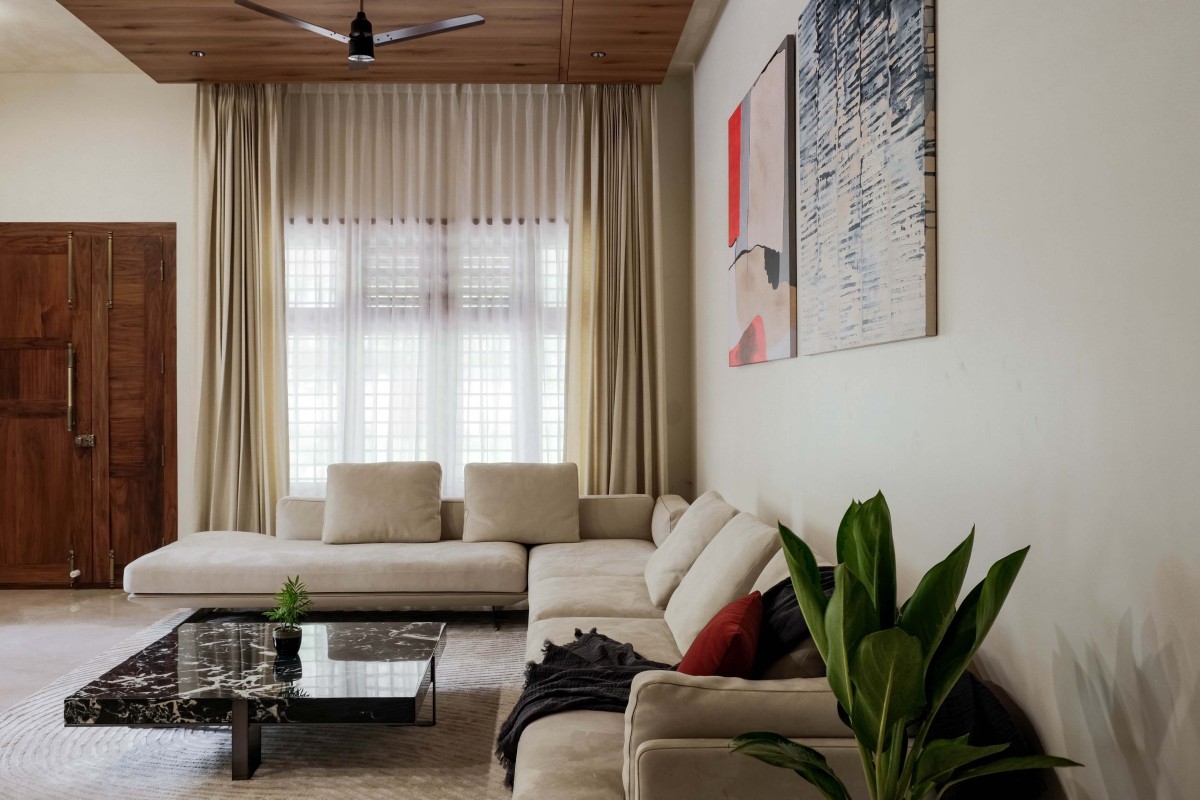 Living room of C K House by Yugen Architecture