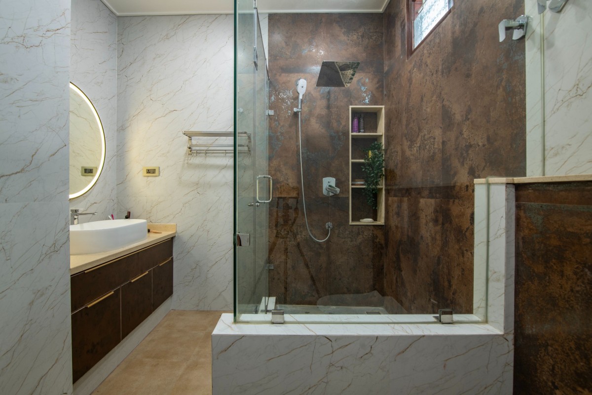 Master Bathroom of Navikaran by Studio Fingo