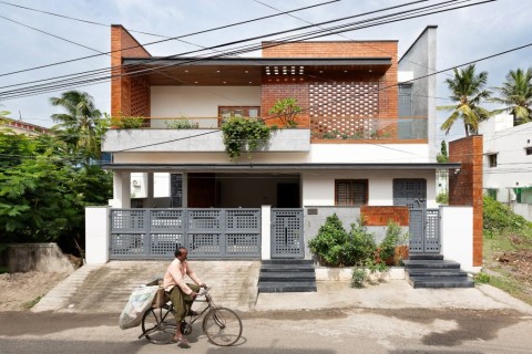 Kolam House by OWM Architecture