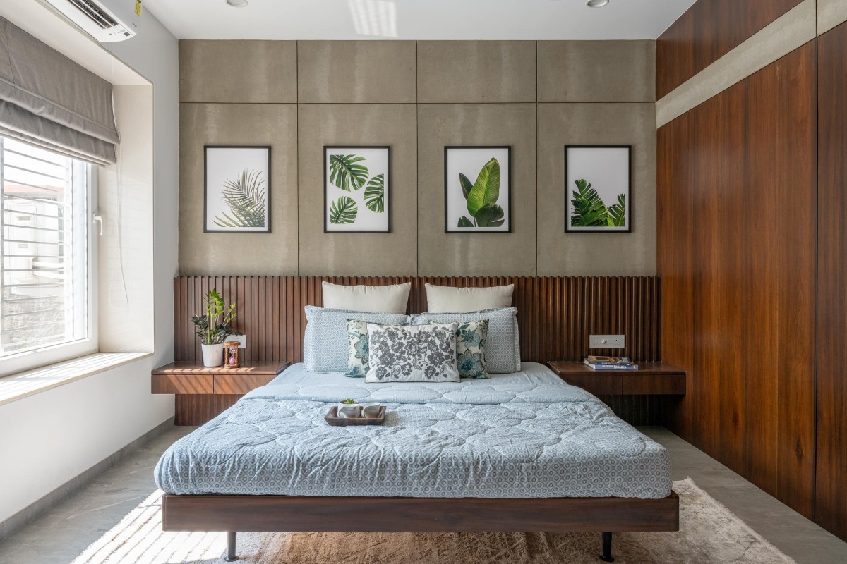 Parents Bedroom of Vithai Residence by Studio AAD