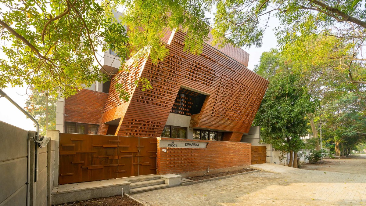 Exterior view of Vinod Residence by Murali Architects