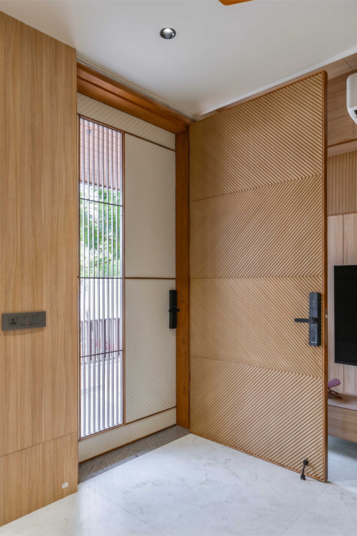 Foyer of Sarkhej Bungalow by Harikrushna Pattani & Associates