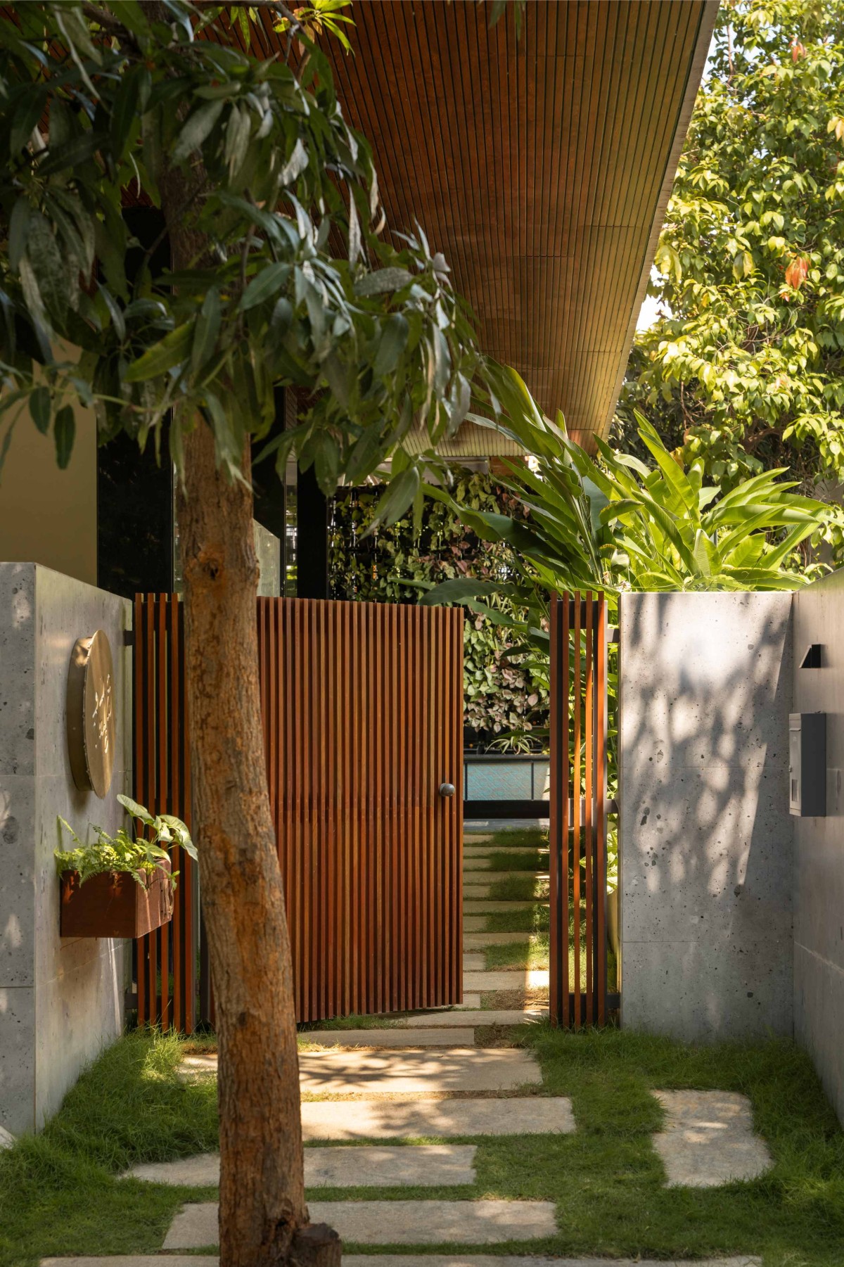 Entrance of House of Greens by 4site Architects