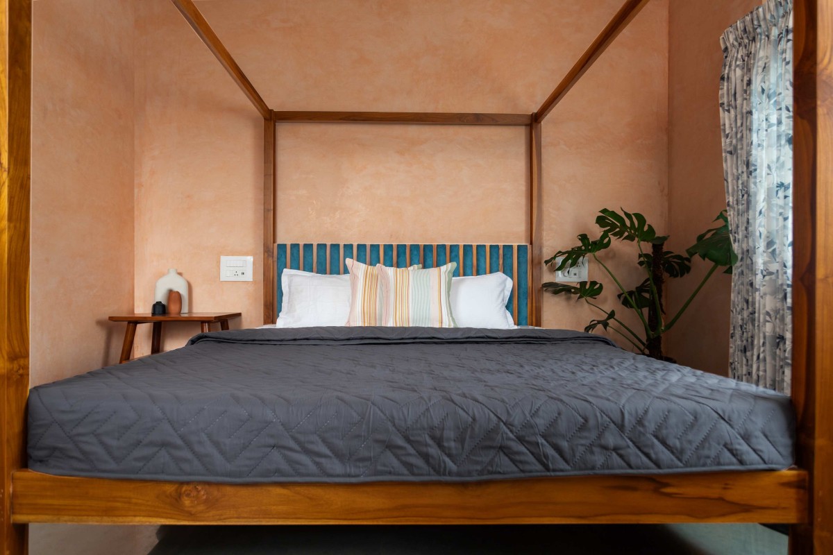 Bedroom of Velugu -The Courtyard House by Dwelline LLP