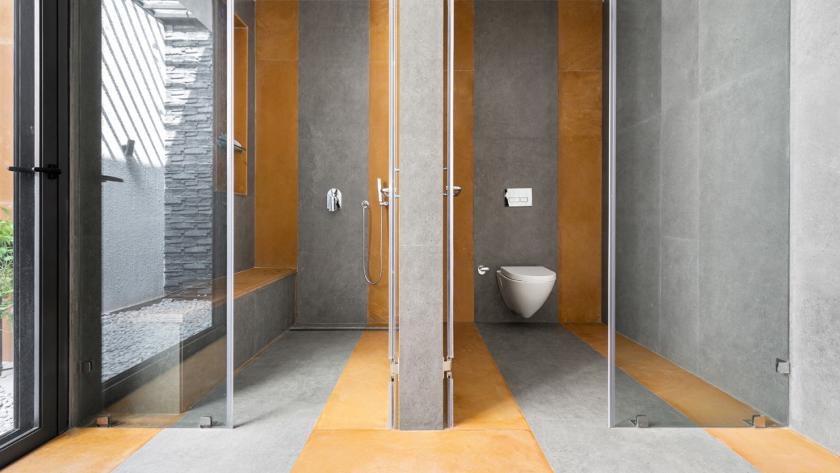 Toilet and Bathroom of House of Mango Shadows by Design i.O Architects