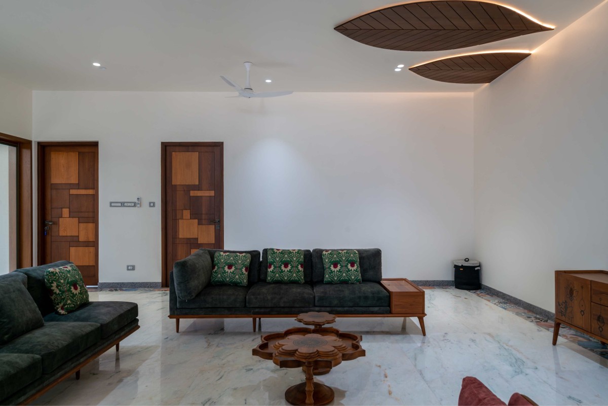 Upper living of The Yarn House by Vishwakarma Design Studio