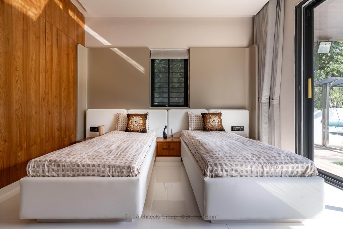 Bedroom 5 of Prasad by Mauliv Patel Architects