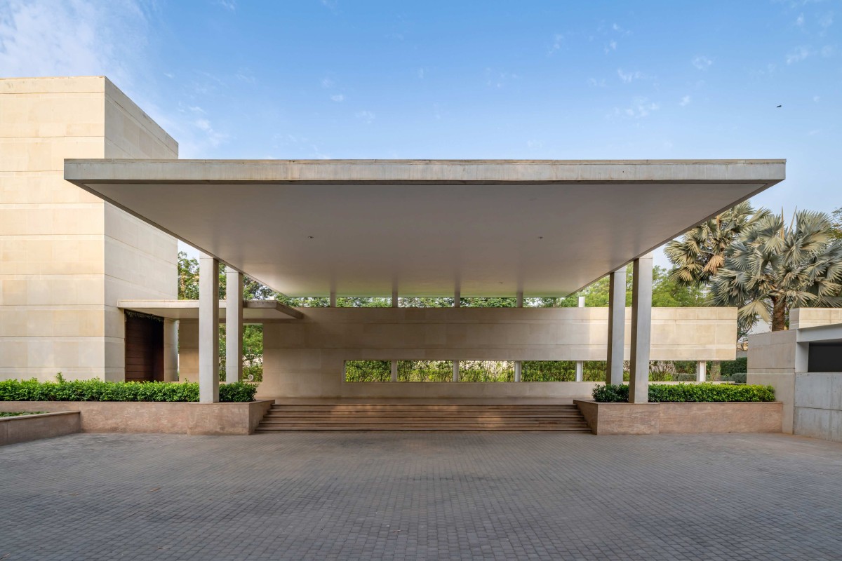 Exterior view of Lakhani Villa by INI Design Studio