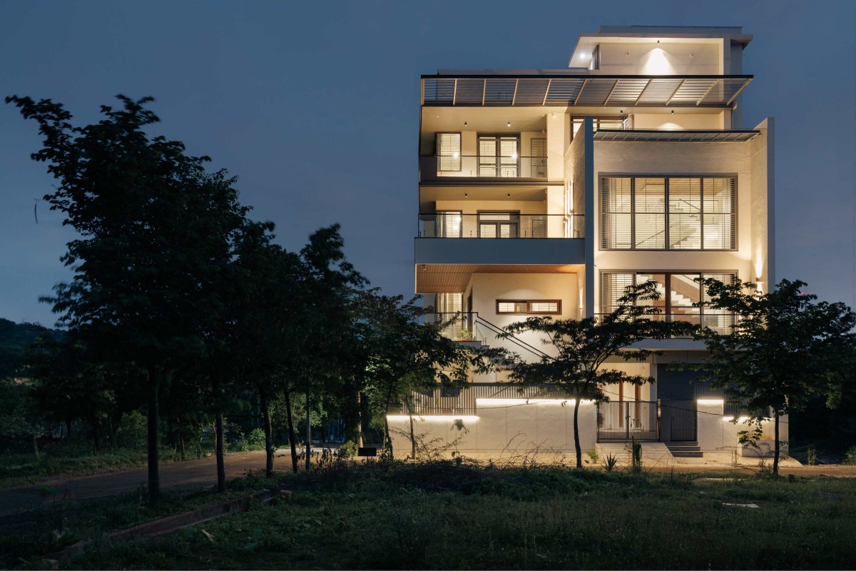 Dusk light exterior view of House of Terraces by Akshata Shenoy Design Studio and Studio HC