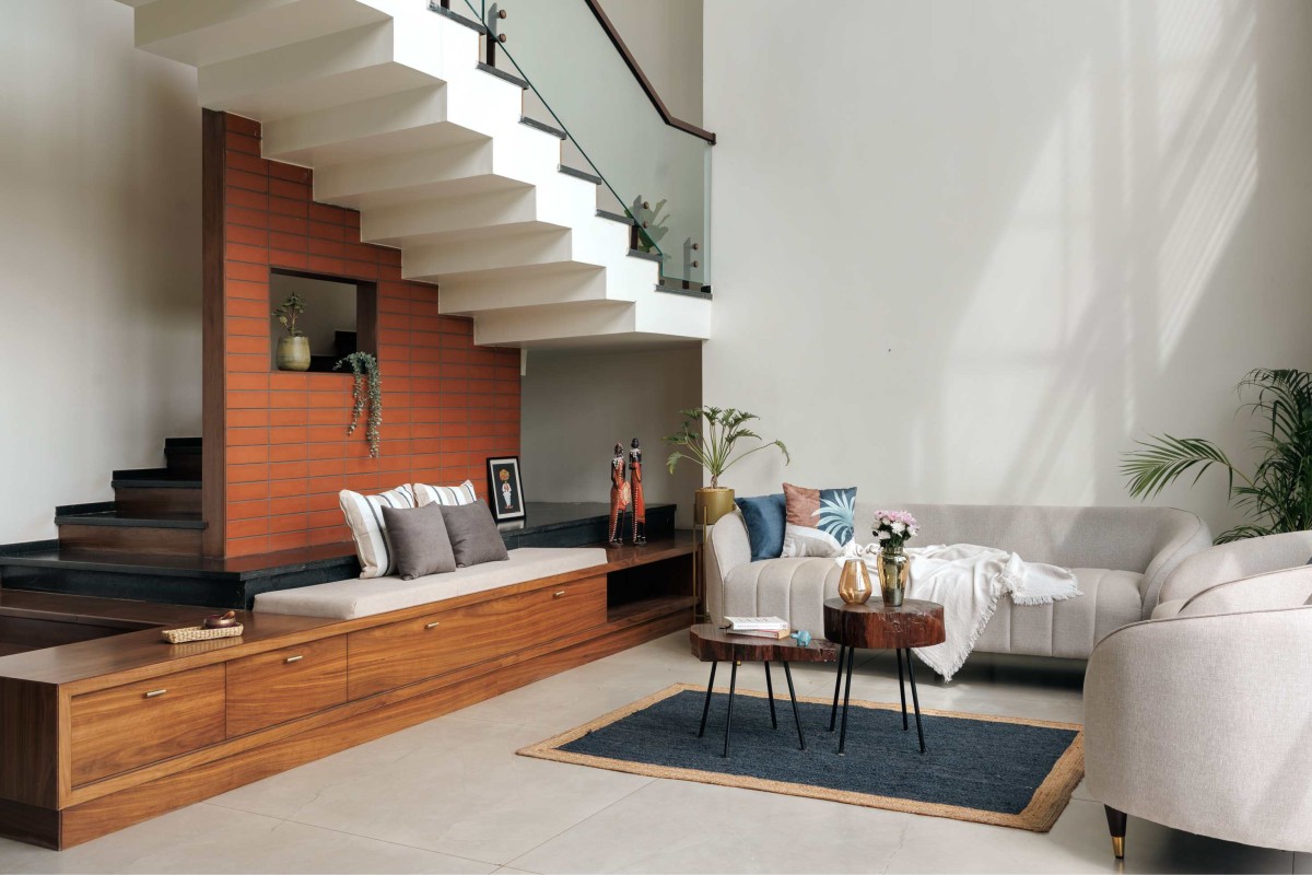 Living room of House of Terraces by Akshata Shenoy Design Studio and Studio HC