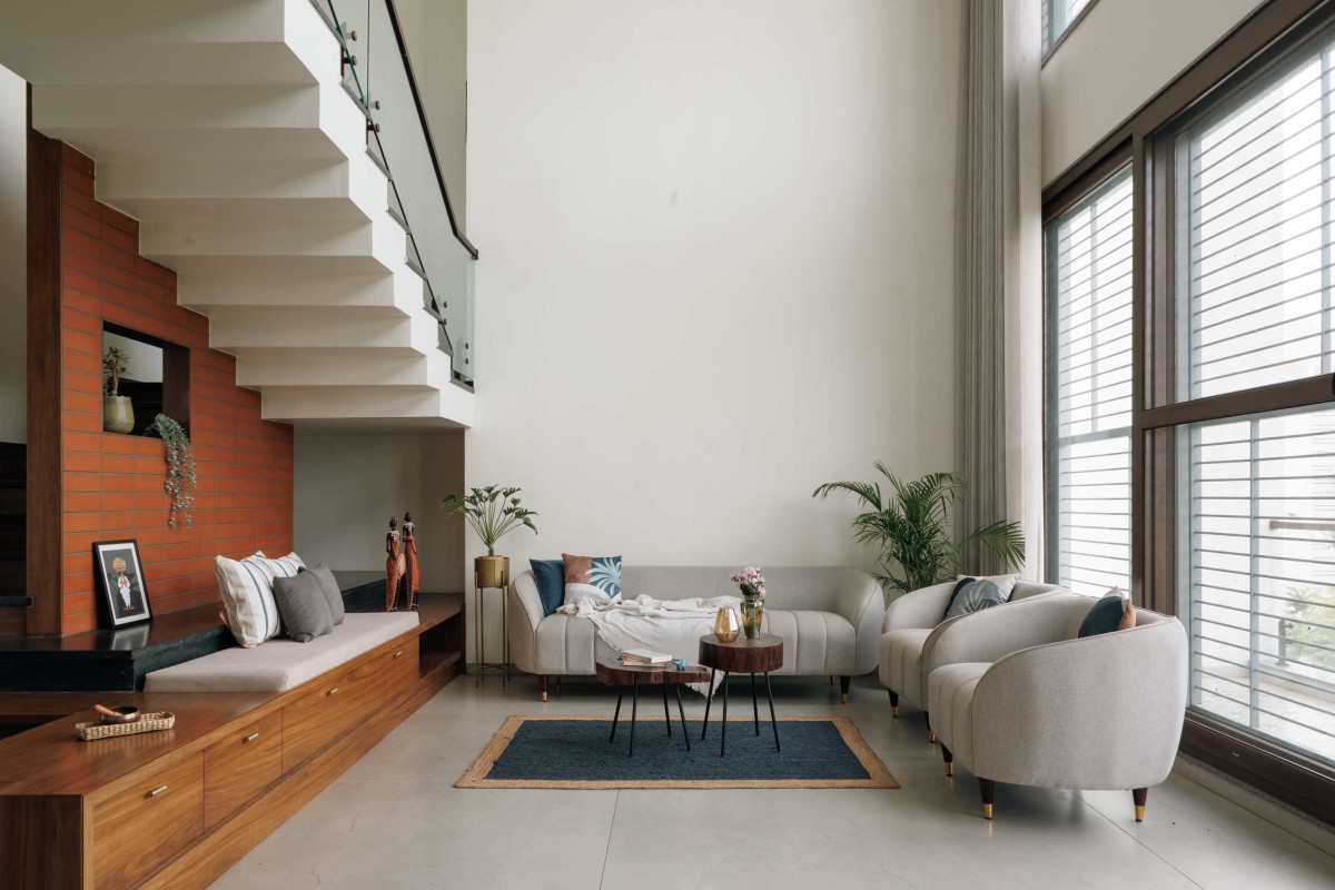 Living room of House of Terraces by Akshata Shenoy Design Studio and Studio HC