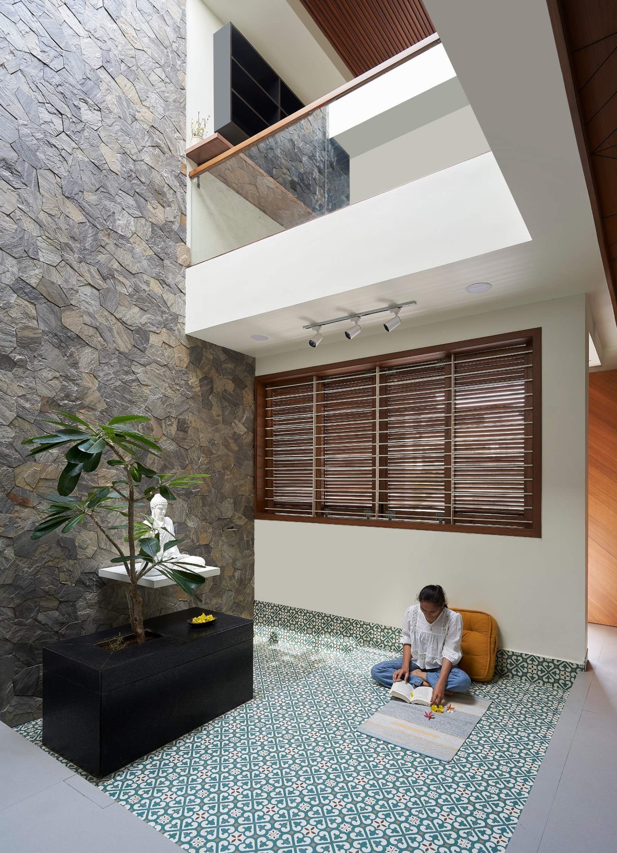 Internal Court of Tranquil Court House by Studio Habitect