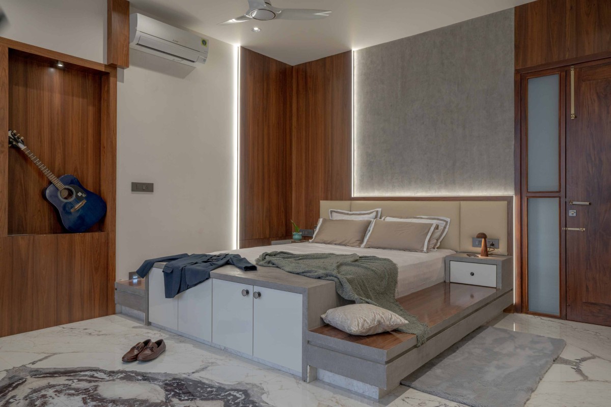 Bedroom of Saraswathi by Jyaamiti Architectural Studio