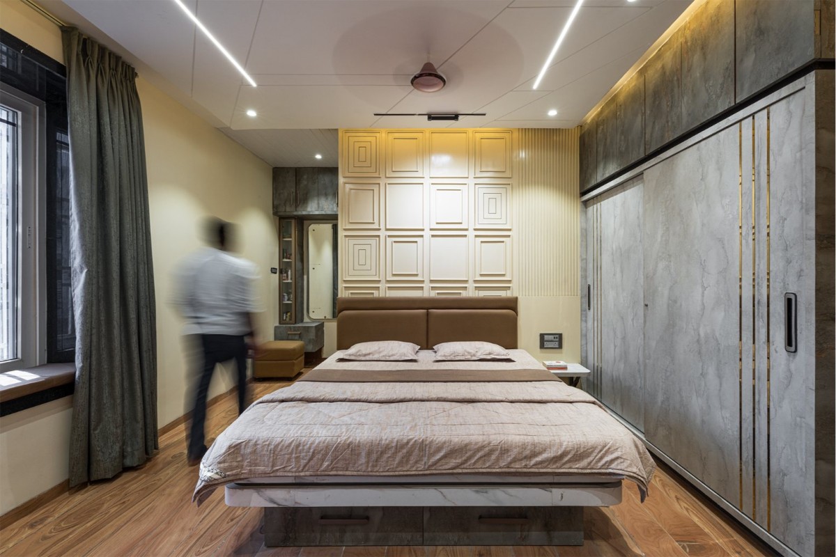 Bedroom of Brick Line Hosue by Vastusamarth Design Studio