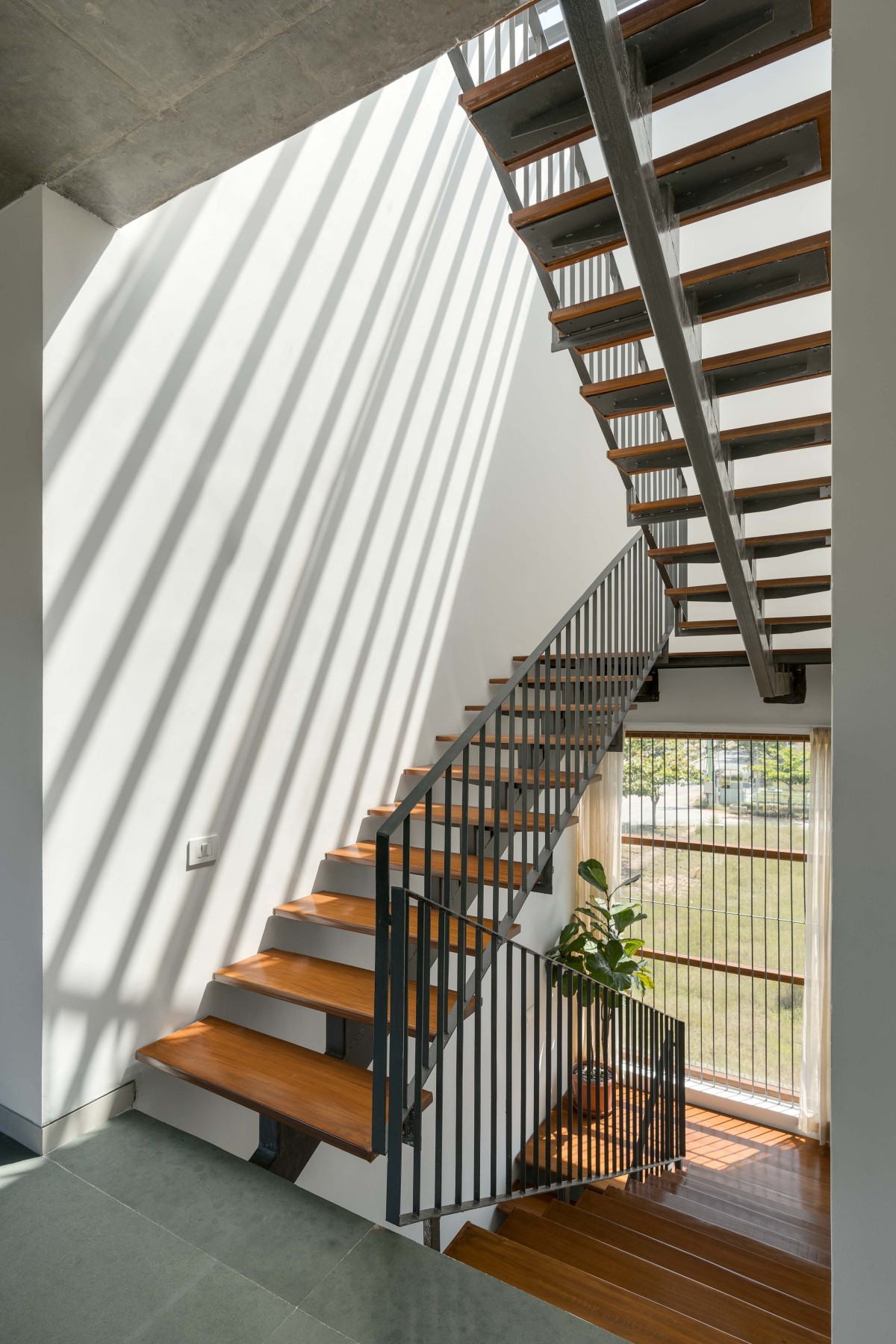 Staircase of Geleyara Goodu by Avani Mudra Design