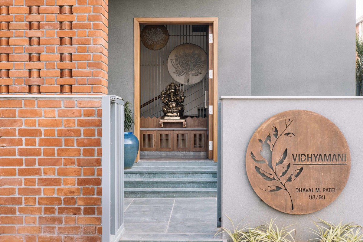 Entrance of Blue Aperture House by MS Design Studio