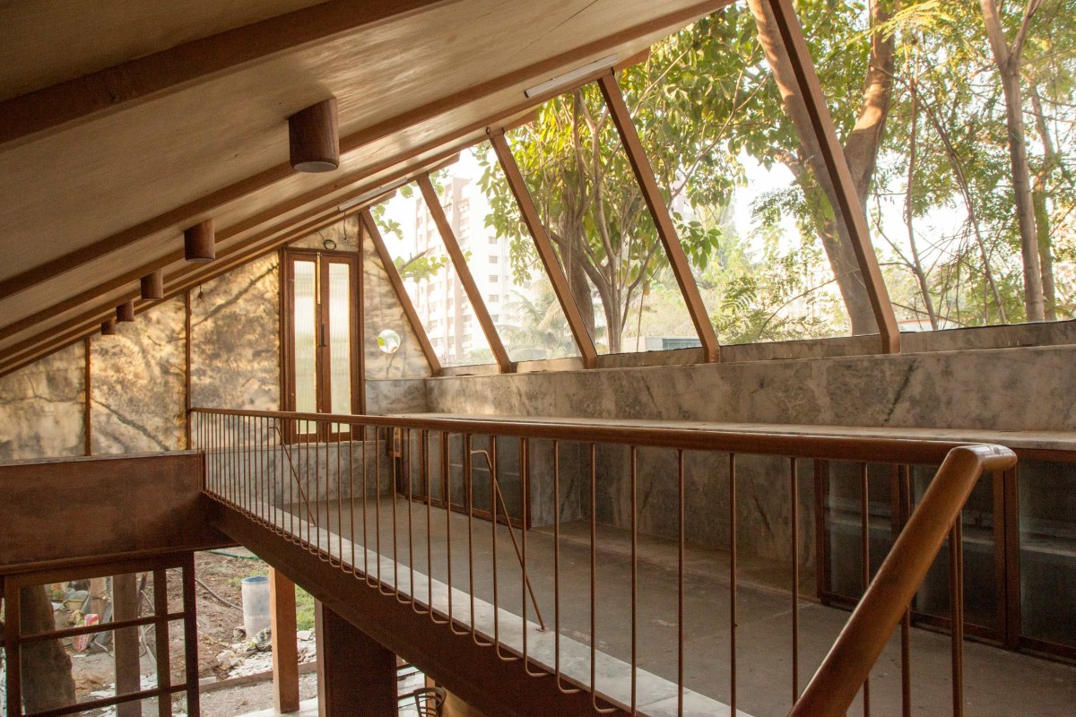 Mezzanine Floor view of Shed 2.0 by Studio ii