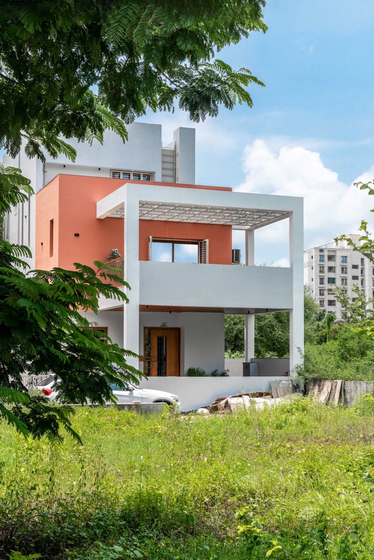 Exterior view of Vadgama’s Residence by J Architects