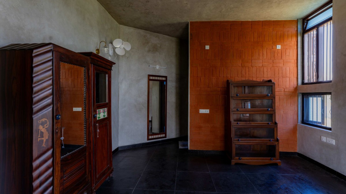 Bedroom 3 of Lakshmi Farm House by RP Architects