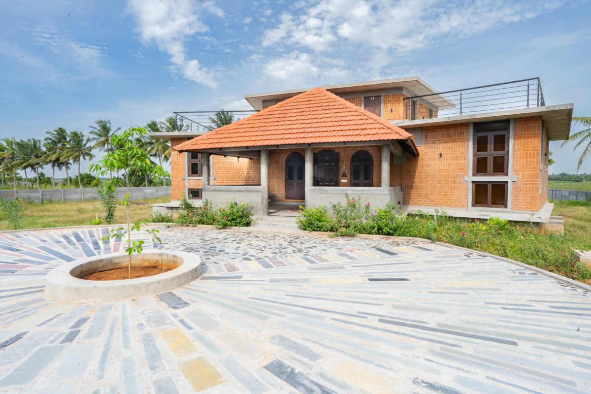 Exterior view of Lakshmi Farm House by RP Architects