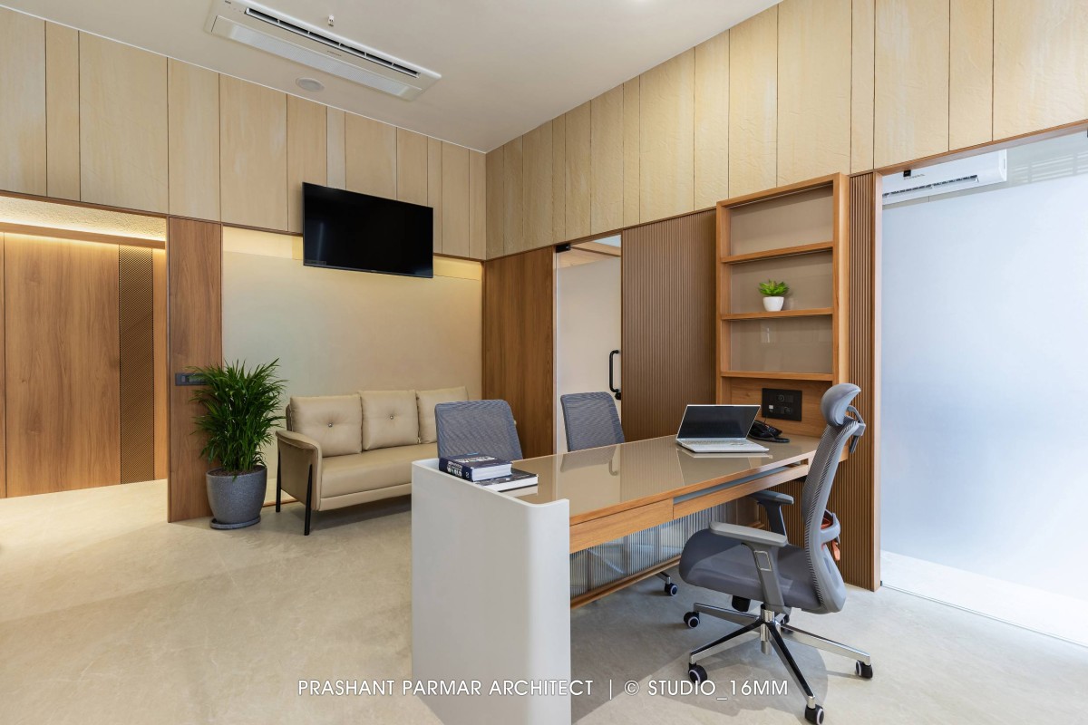 Consultation Room of Modern Hospital Interior at Ratnanjali Solitaire by Prashant Parmar Architect