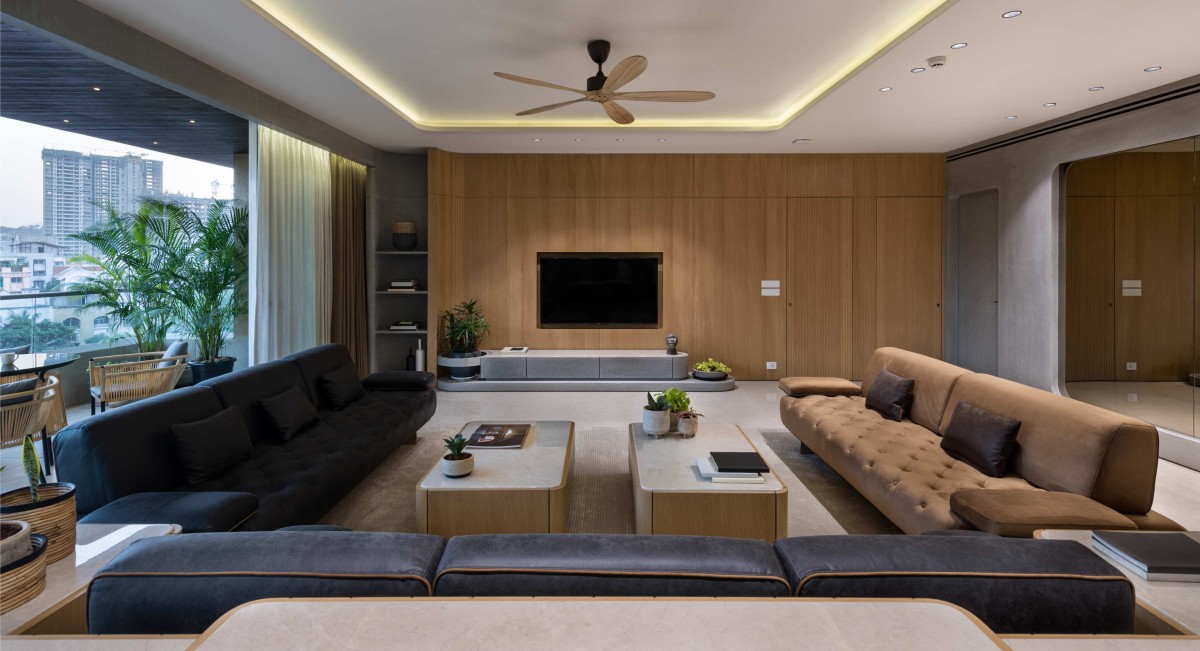 Living room of Round Edged House by Sanjay Newaskar Designs LLP