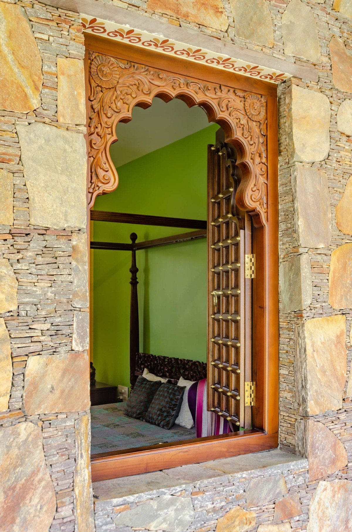 Detailed shot of window of Annexure by Design INC.