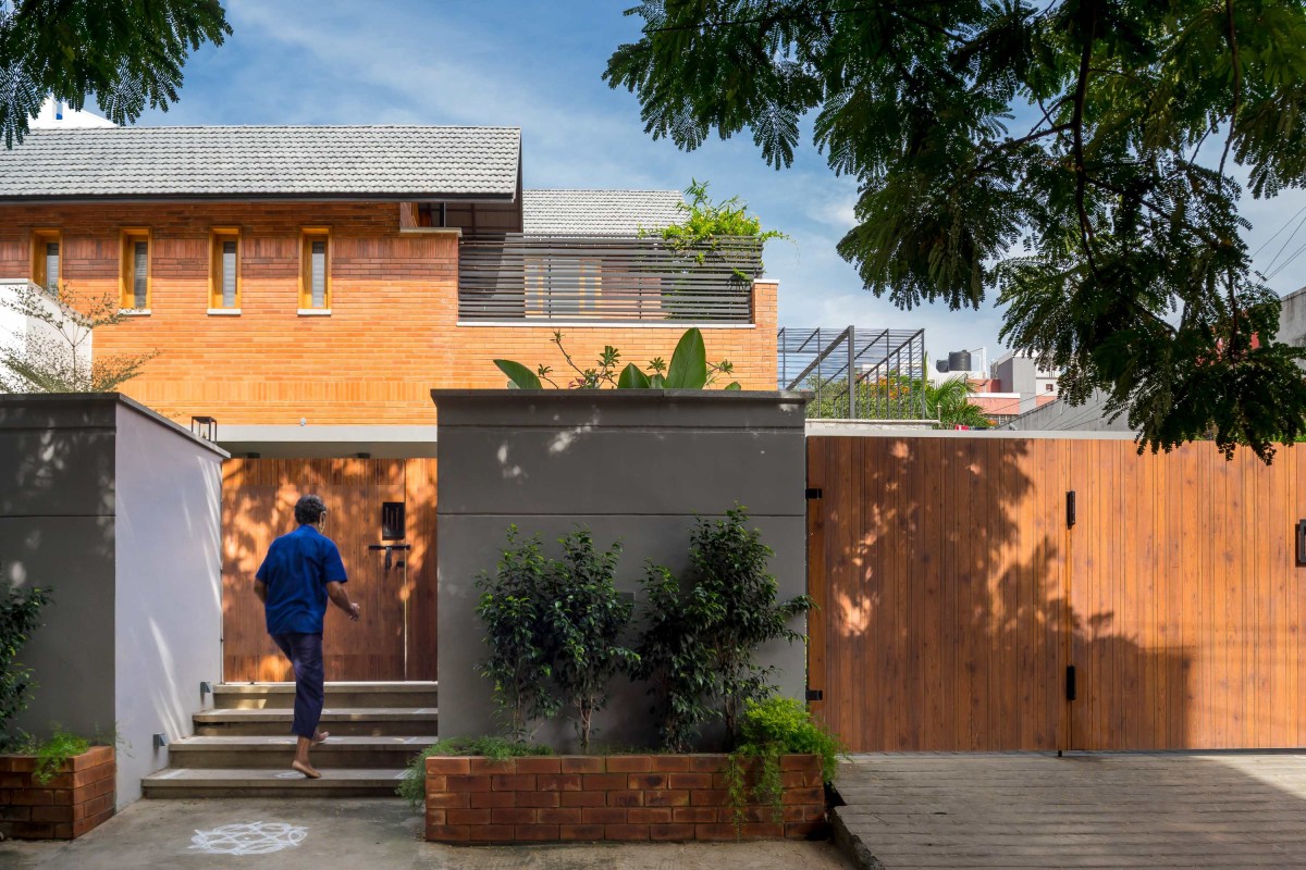 Entrance of Open Living by Deearth Architects