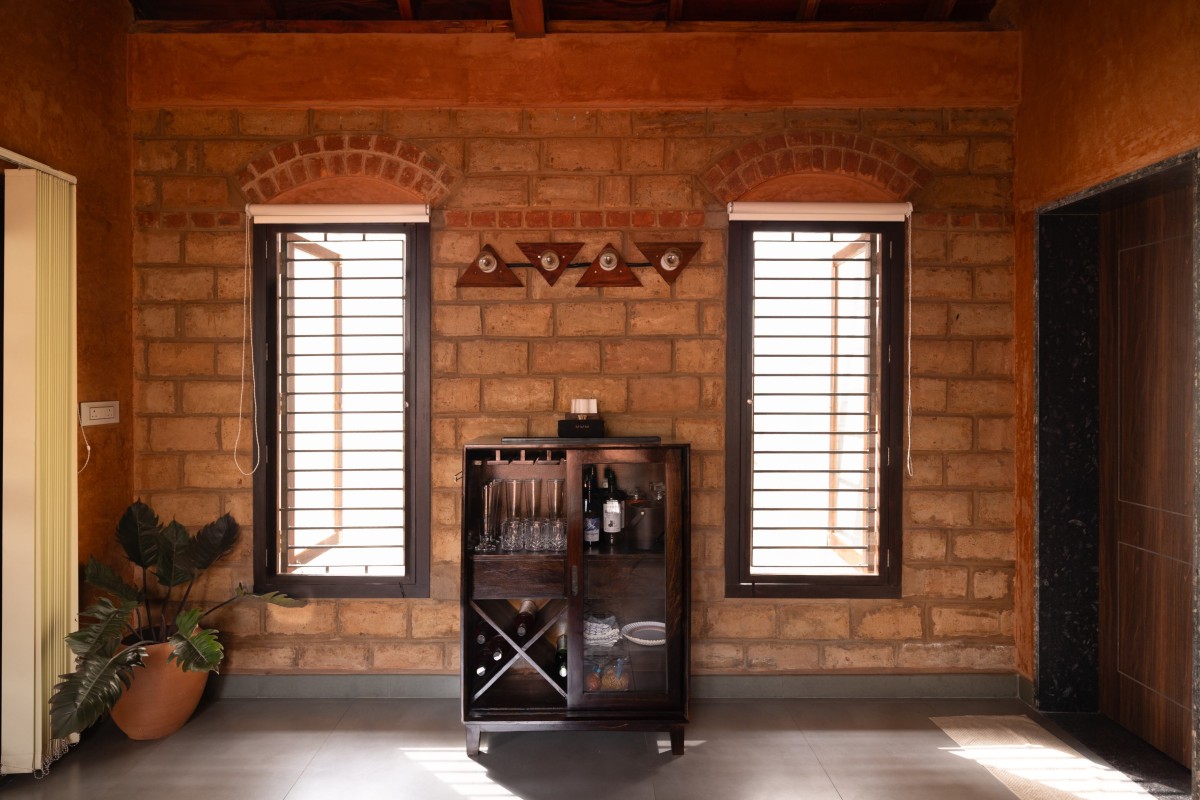 Bar area of Nithin Rao's Residence by Praangana Earthern Architecture