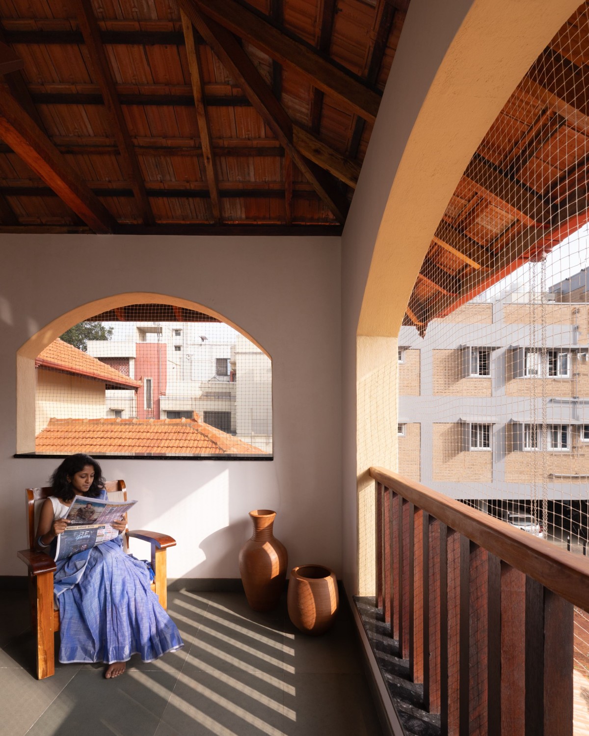 Balcony of Nithin Rao's Residence by Praangana Earthern Architecture