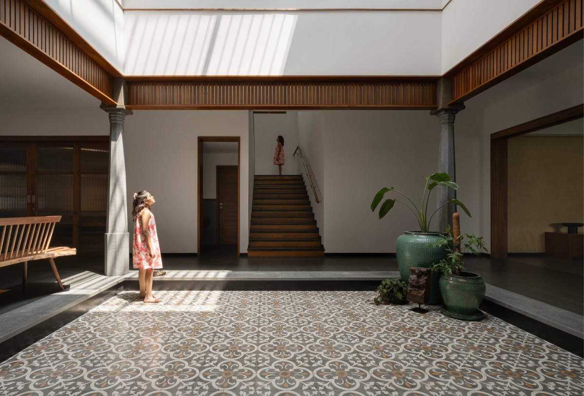 Central Court of Thamarai by EDOM Architecture