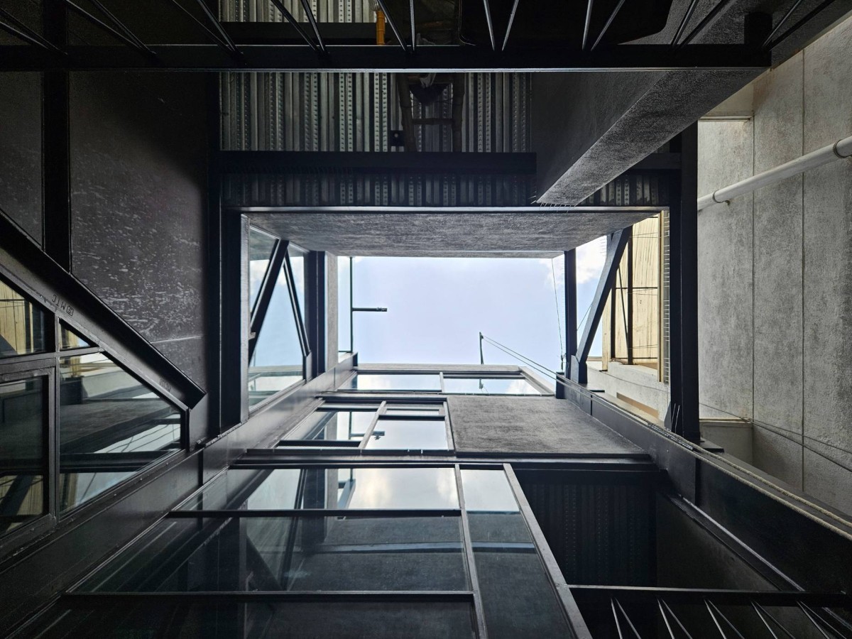 Skylight of Pulley House by Studio 3Ca