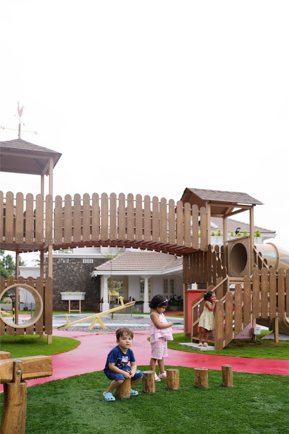 Playground of Totland Kids Community Center by Studio Roaming Ants