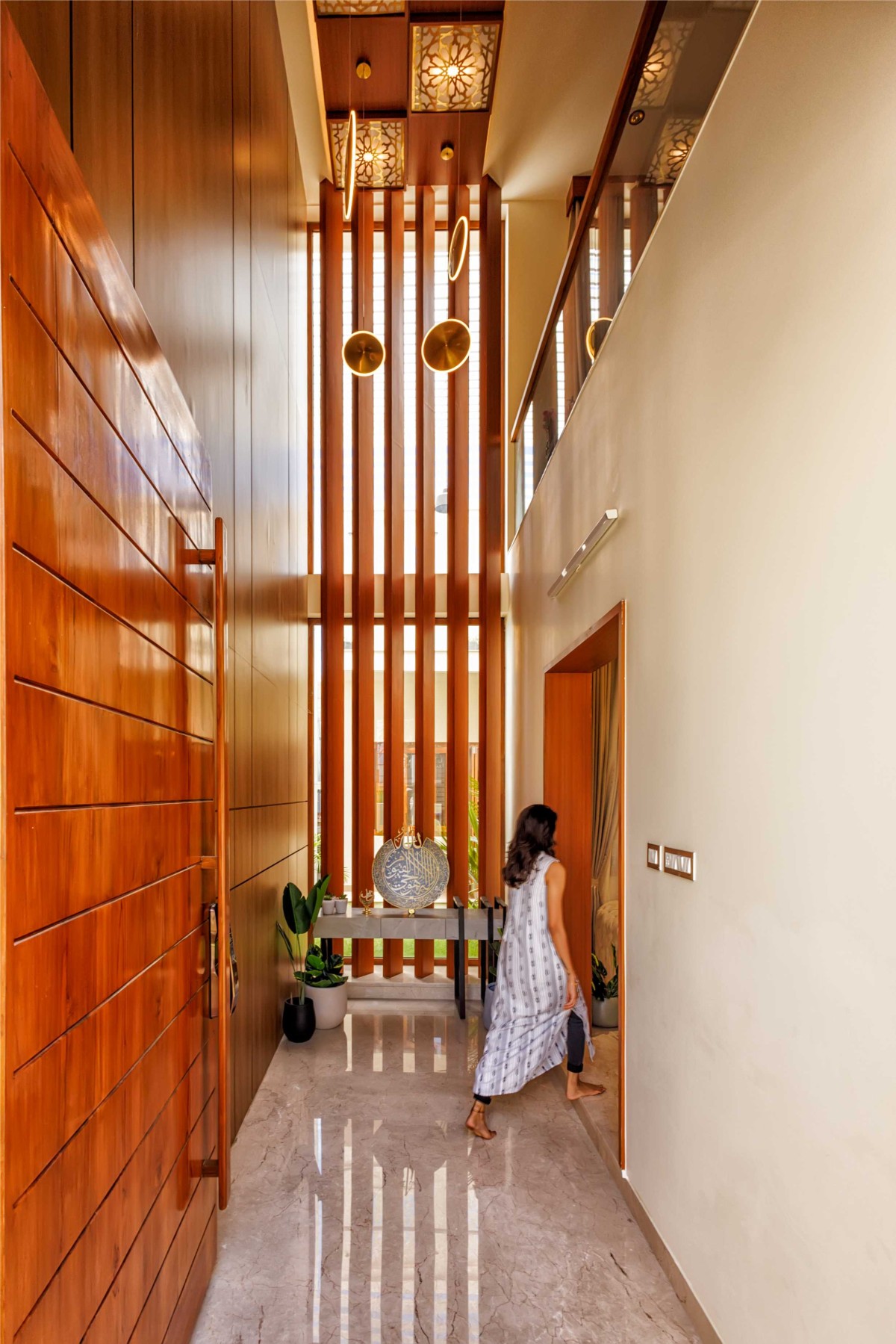 Foyer of Neha's Residence by Hestia DS LLP