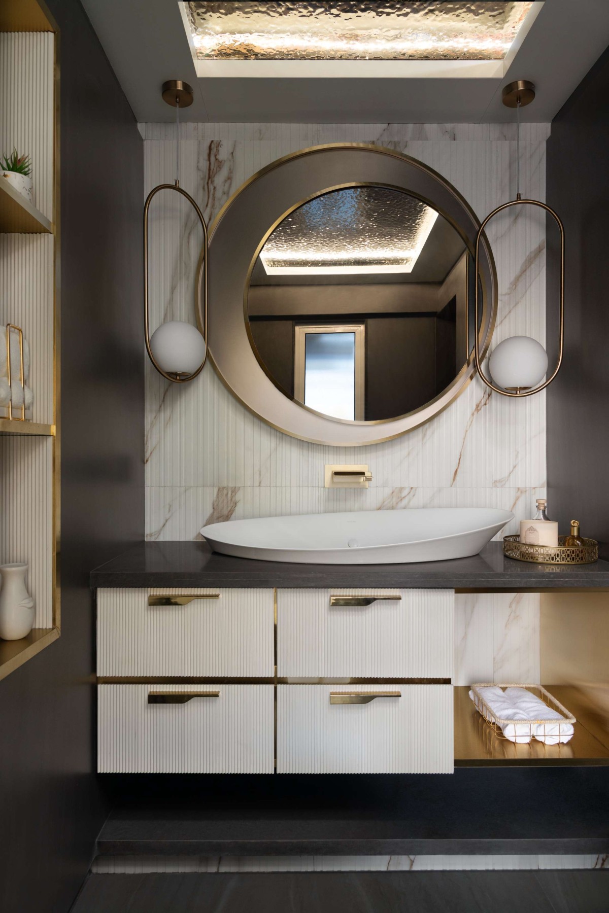 Master Bathroom of Luxe Layers by MN Architecture & Interiors