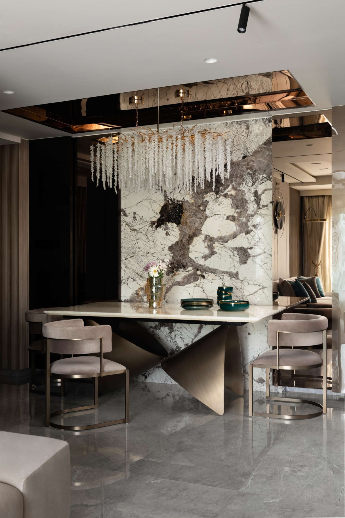 Dining Area of Luxe Layers by MN Architecture & Interiors