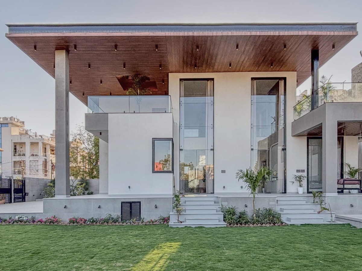 Exterior view of The Lightwell Farmhouse by Studio Symposium