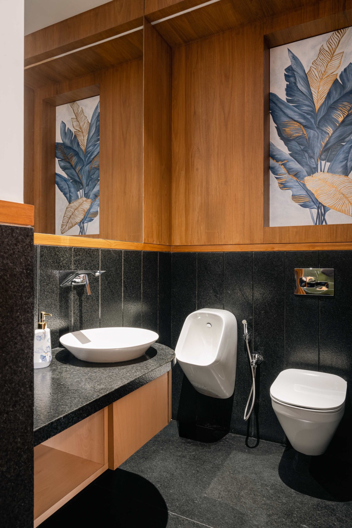 Toilet of Prakashalay by Associated Architects (i) Pvt. Ltd.