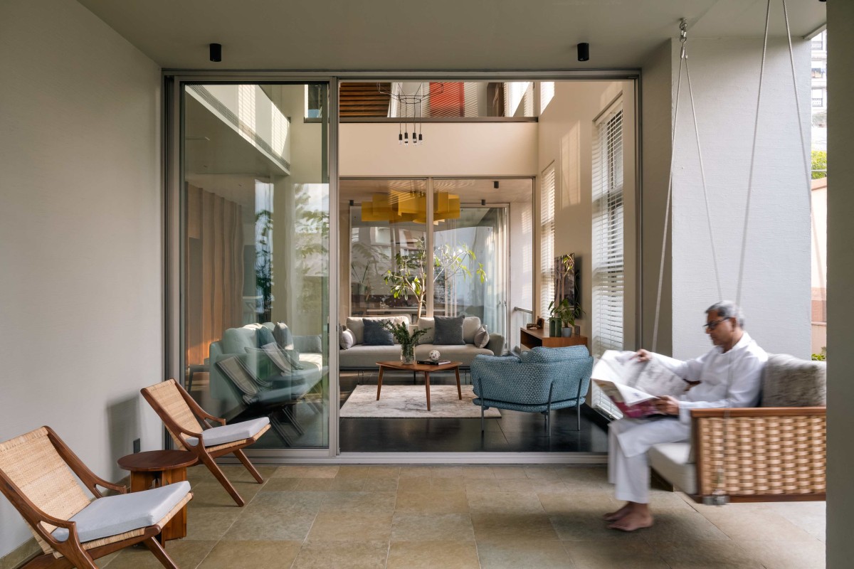 Verandah of Prakashalay by Associated Architects (i) Pvt. Ltd.