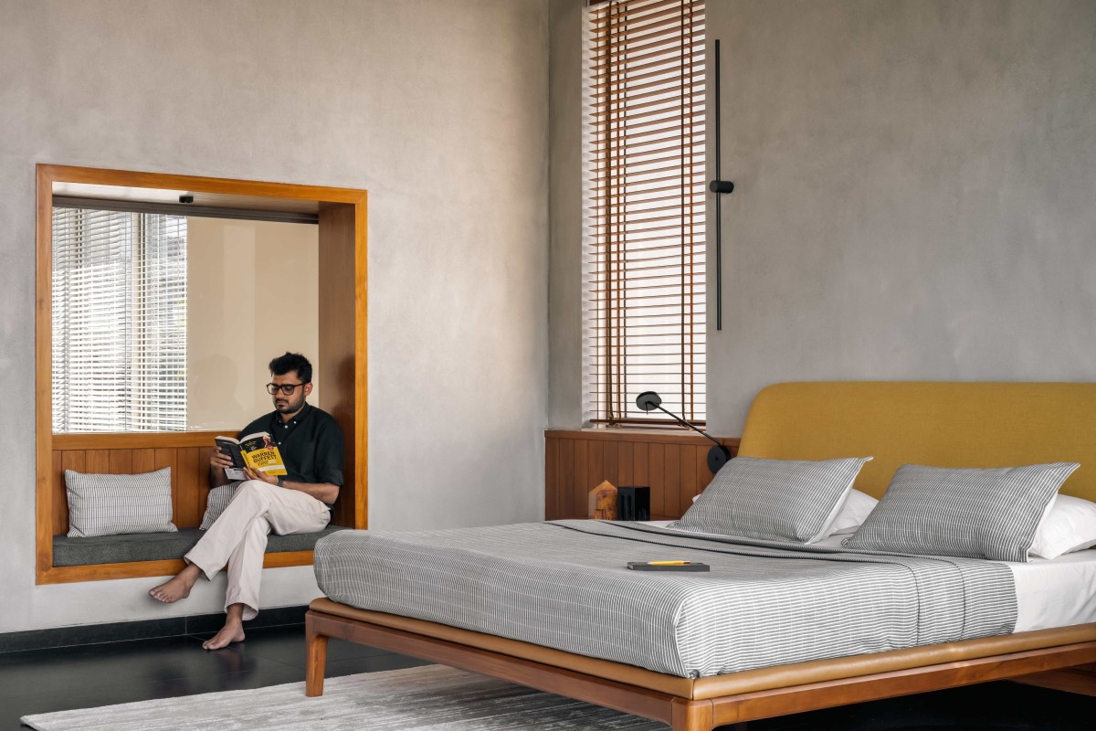 Master Bedroom of Prakashalay by Associated Architects (i) Pvt. Ltd.