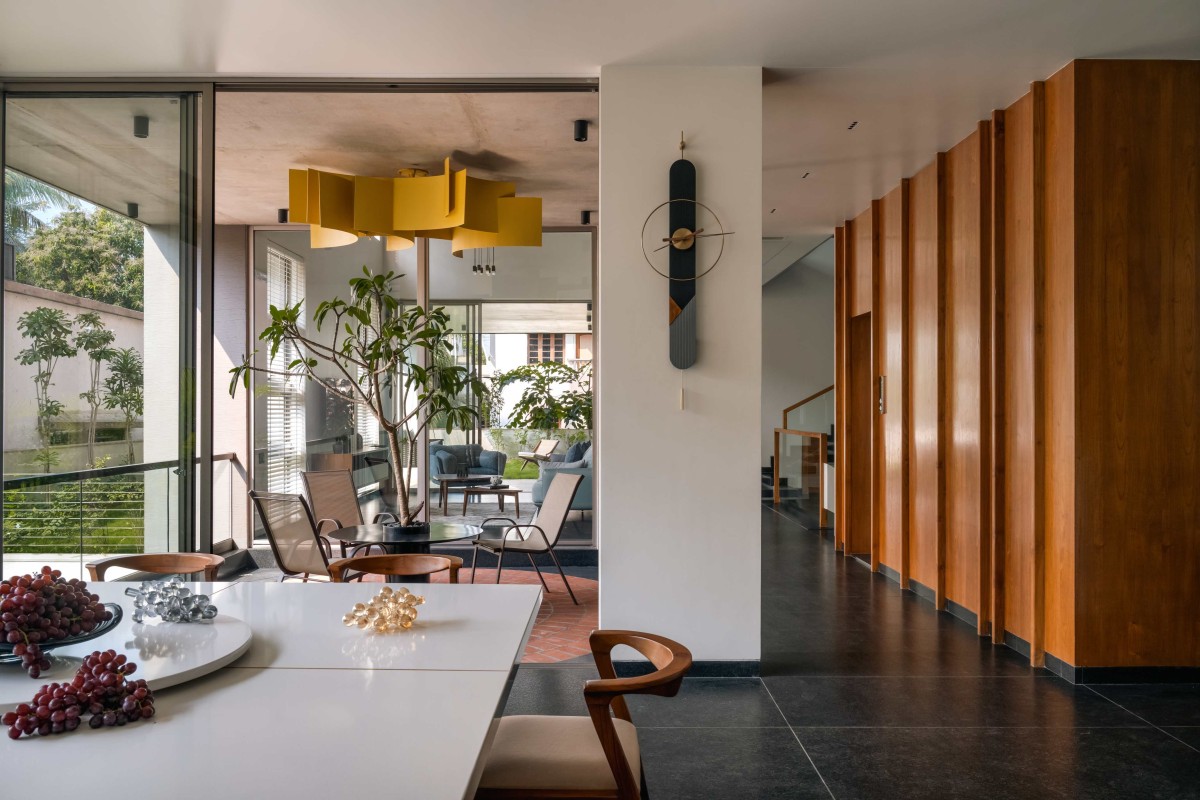 Dining to Outdoor dining view of Prakashalay by Associated Architects (i) Pvt. Ltd. 0