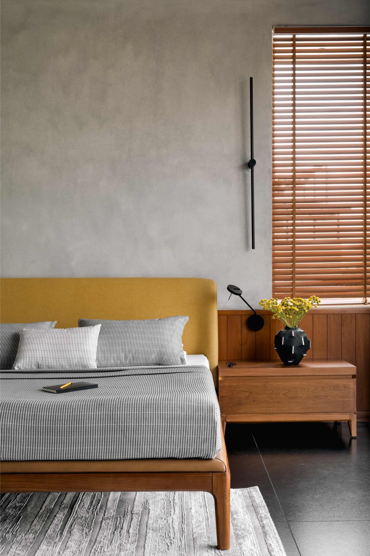 Master Bedroom of Prakashalay by Associated Architects (i) Pvt. Ltd.