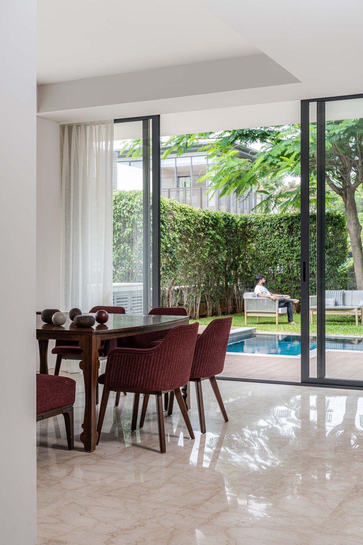 Dining of 136 Embassy Boulevard by Adhwa