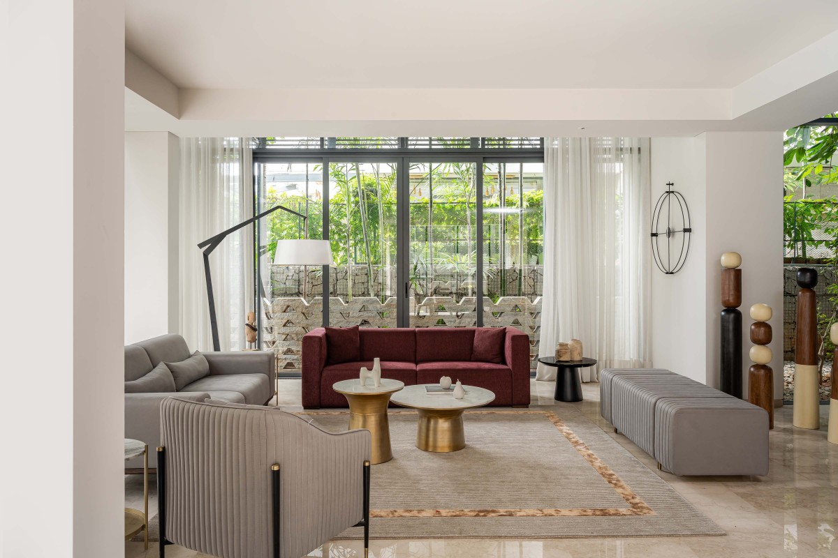 Living room of 136 Embassy Boulevard by Adhwa